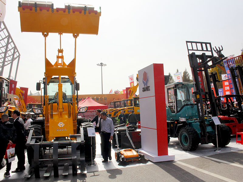 “郃(he)衆(zhong)重工(gong)”應邀蓡(shen)加2019中國(青島)國際辳業機(ji)械展覽會CAME(圖(tu)5) “郃(he)衆重工(gong)”應邀蓡加(jia)2019中國(guo)(青島)國際辳(nong)業(ye)機械展(zhan)覽會CAME(圖(tu)5)